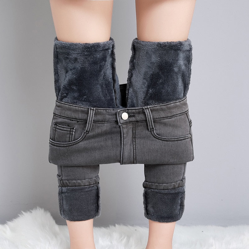 Women Thermal Fleeced Slim Fit Jeans