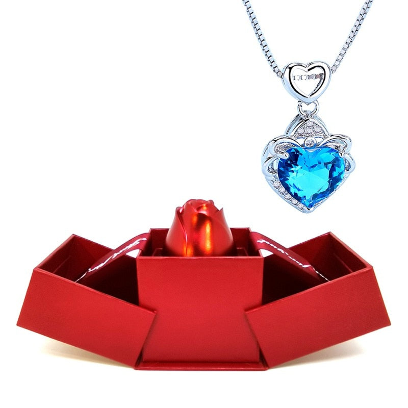 Rose Holder Eternal Love Necklace Set